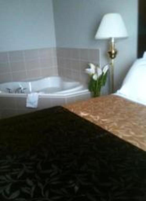 Super 8 By Wyndham Innisfail Ngoại thất bức ảnh